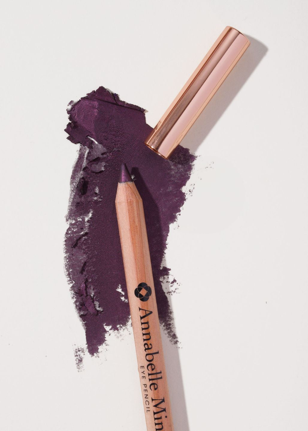 Kredka do oczu Annabelle Minerals w odcieniu Plum