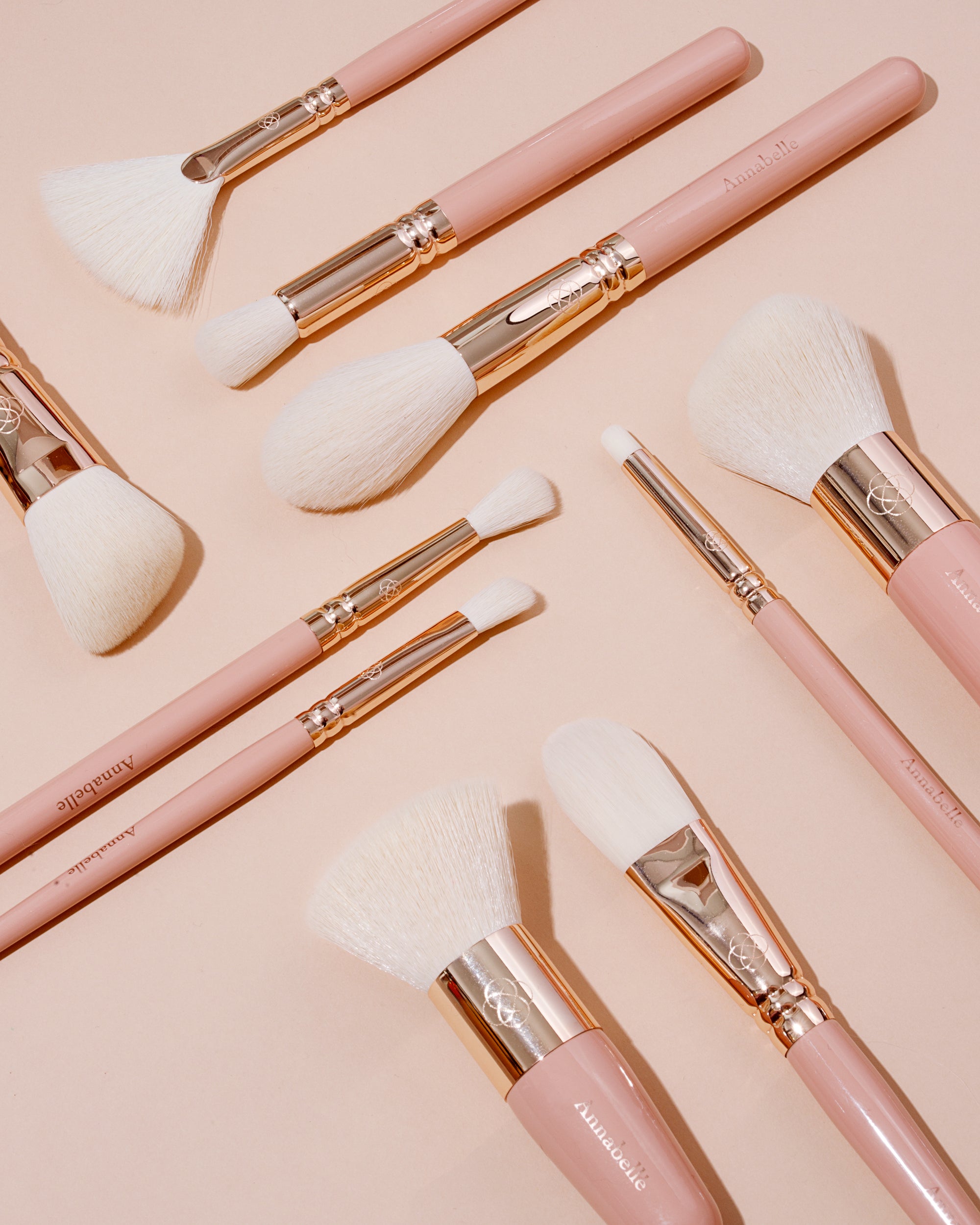 Trucco preciso e senza striature: pennello per lingua Annabelle Minerals